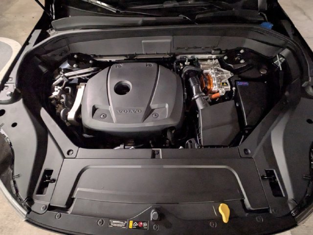New 2026 Volvo XC90 T8 Plus w/ Protection Package AWD/4WD image 11