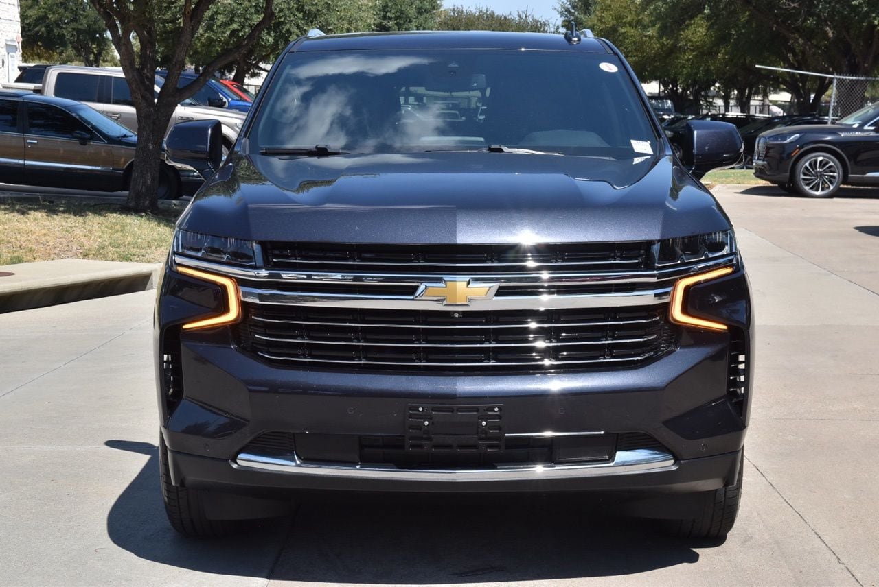 Used 2023 Chevrolet Tahoe LT w/ Luxury Package AWD/4WD image 3