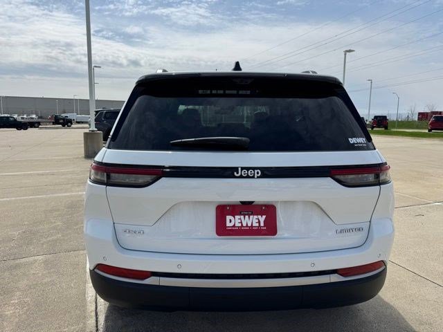 New 2026 Jeep Grand Cherokee Limited w/ Luxury Tech Group II AWD/4WD image 6