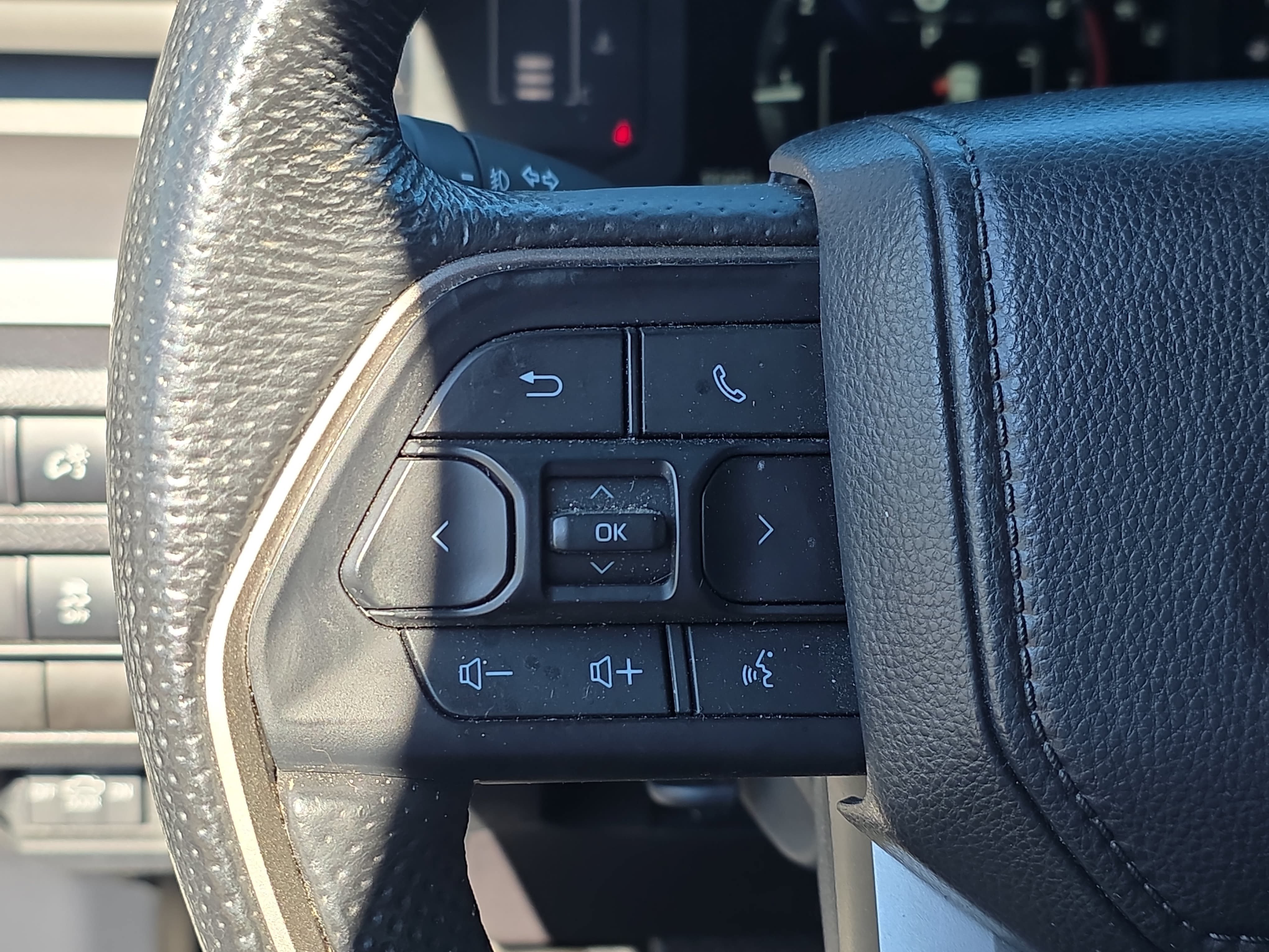 Used 2024 Toyota Tacoma SR5 w/ SR5 Upgrade Package RWD image 14
