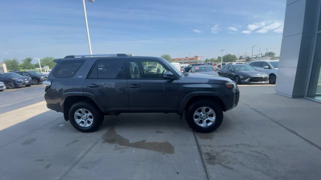 Used 2022 Toyota 4Runner SR5 Premium w/ Moonroof Package AWD/4WD image 3