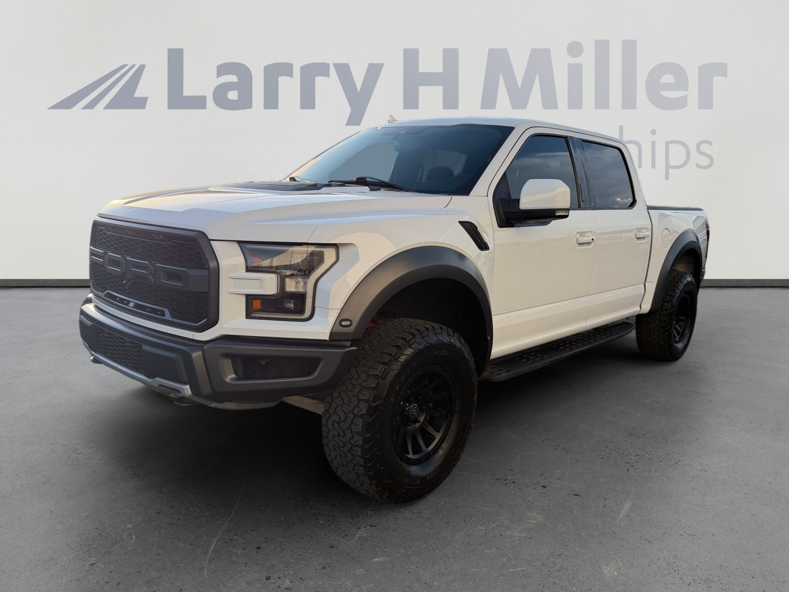 Certified 2019 Ford F150 Raptor w/ Equipment Group 802A Luxury