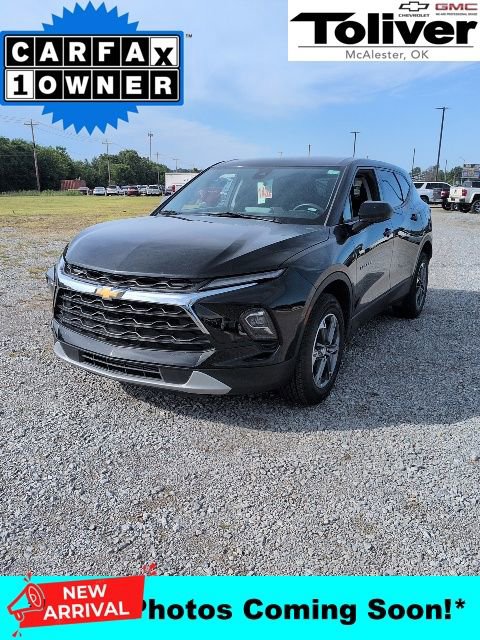 Used 2025 Chevrolet Blazer LT FWD image 1