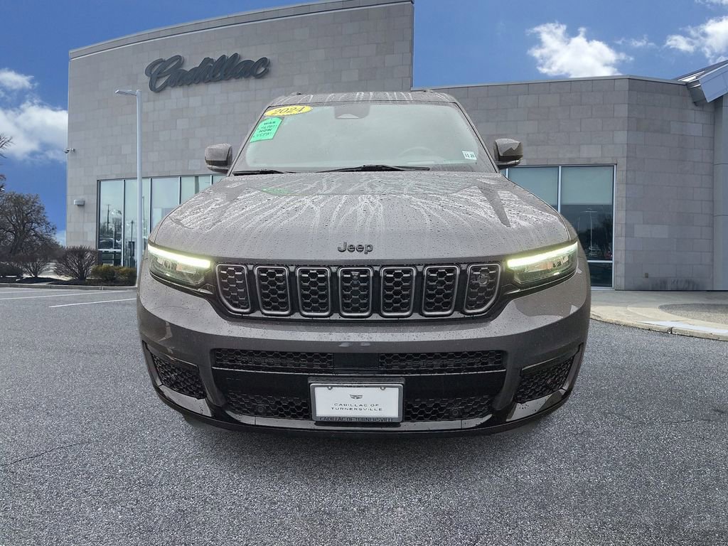 Used 2024 Jeep Grand Cherokee L Summit w/ Advanced Protech Group IV image 2