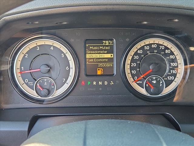 Used 2018 RAM 1500 Express RWD image 10