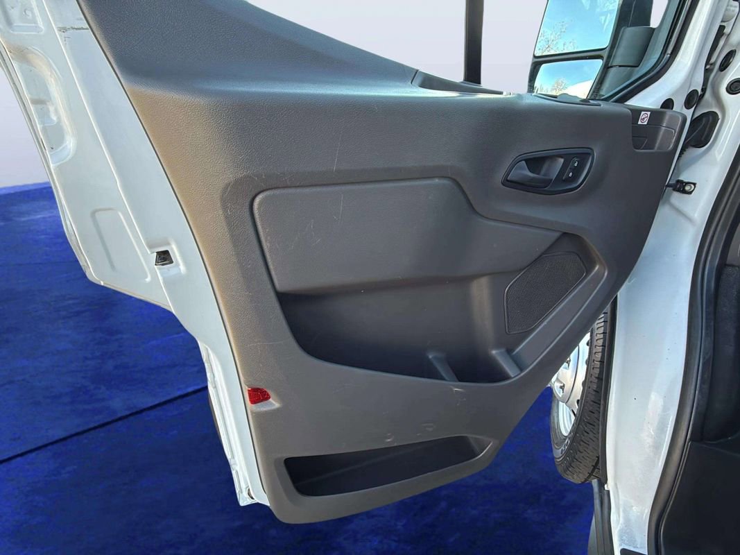 Used 2020 Ford Transit 150 Low Roof AWD image 19