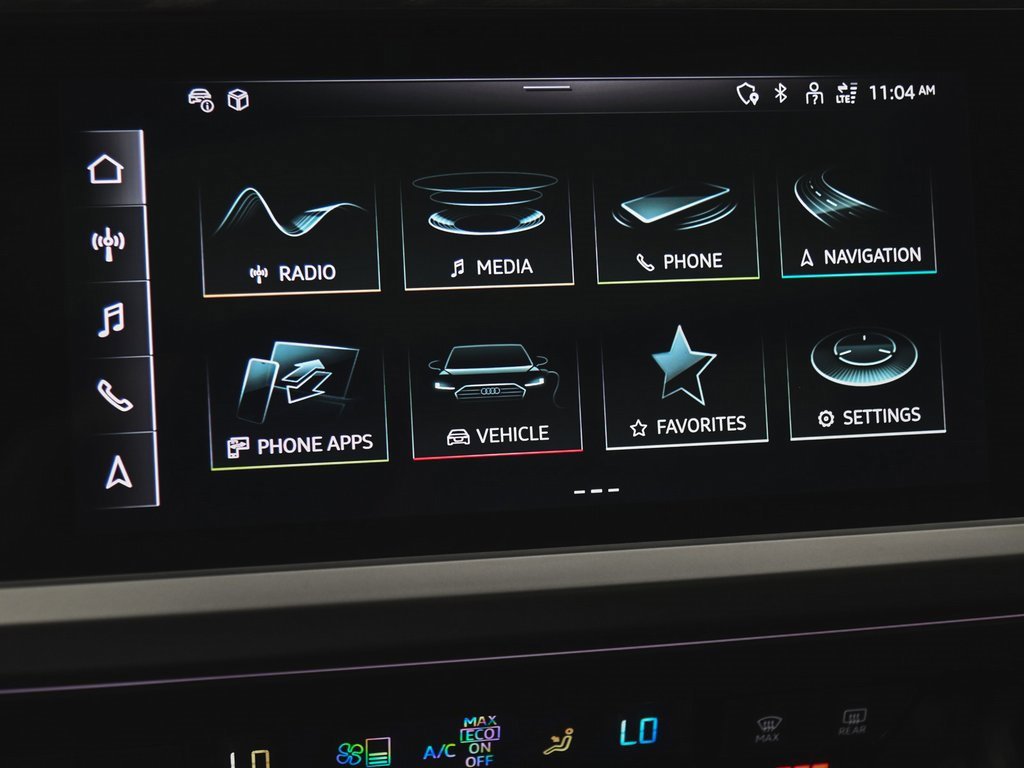 Used 2022 Audi Q4 e-tron Premium Plus w/ Premium Plus image 18