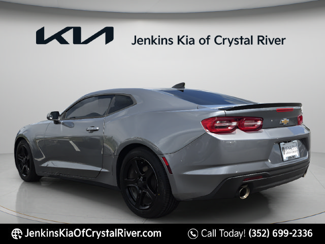 Used 2021 Chevrolet Camaro LT w/ Technology Package RWD image 10