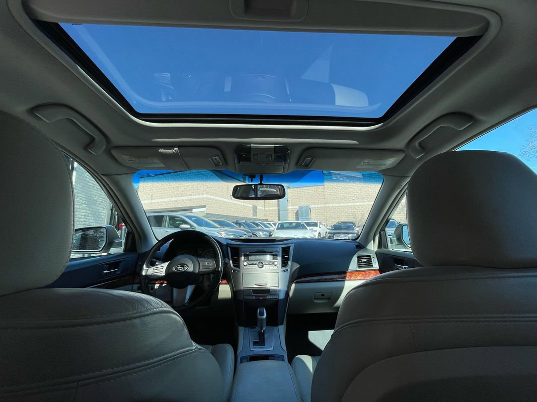 Used 2011 Subaru Outback 3.6R Limited w/ PWR Moonroof Pkg AWD/4WD image 11