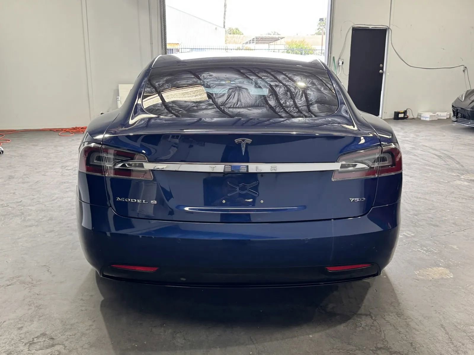 Used 2016 Tesla Model S 75D AWD/4WD image 3