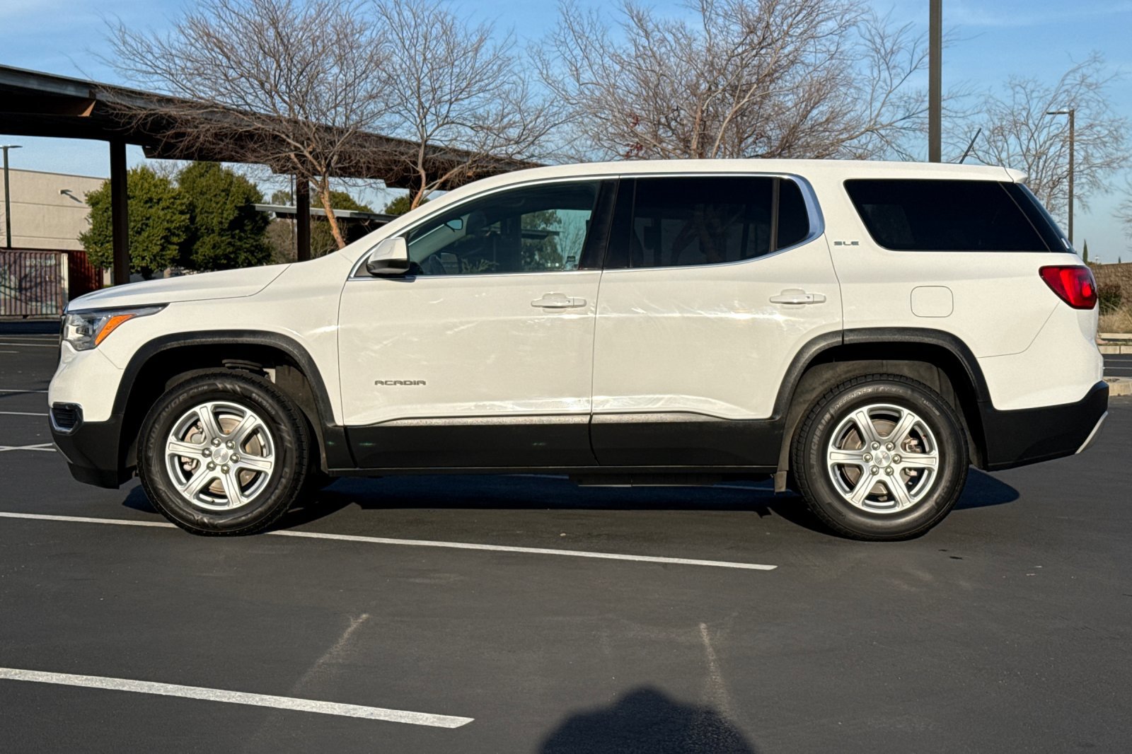 Used 2019 GMC Acadia SLE image 8