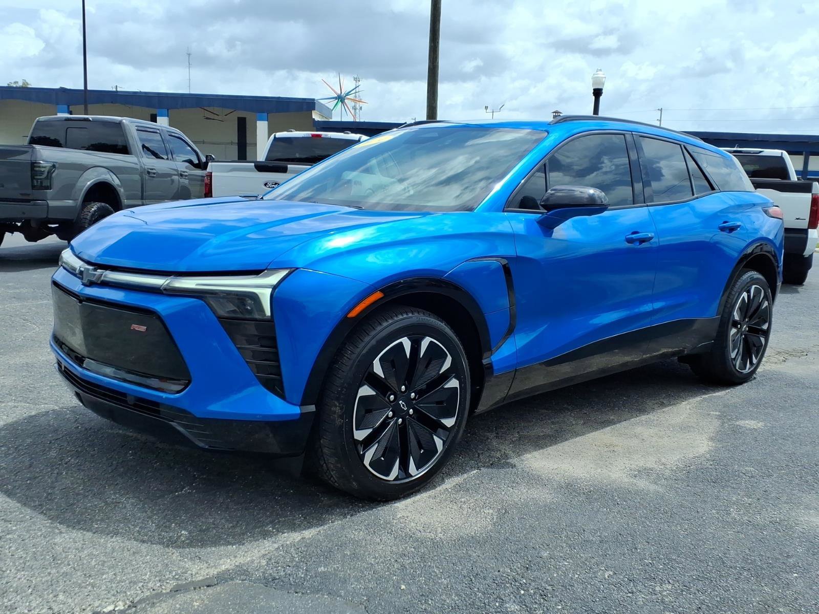 Used 2024 Chevrolet Blazer EV RS AWD/4WD image 3
