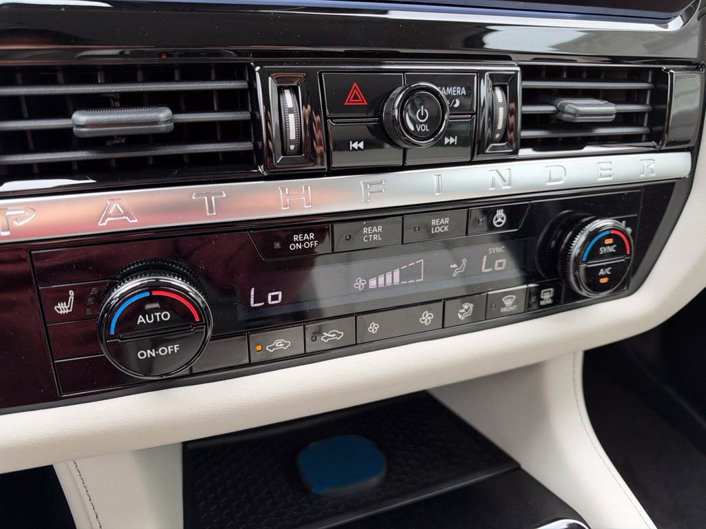 New 2026 Nissan Pathfinder SL FWD image 15