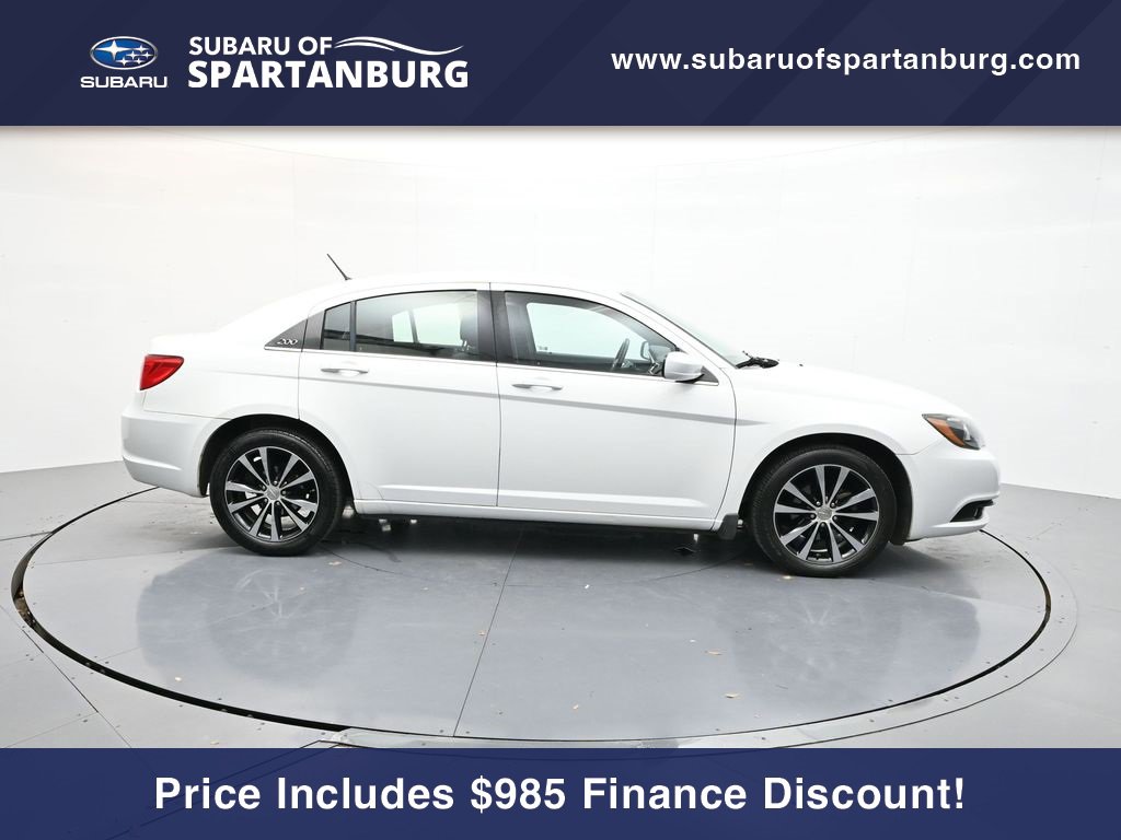 Used 2013 Chrysler 200 Touring w/ S Exterior Appearance Pkg image 8