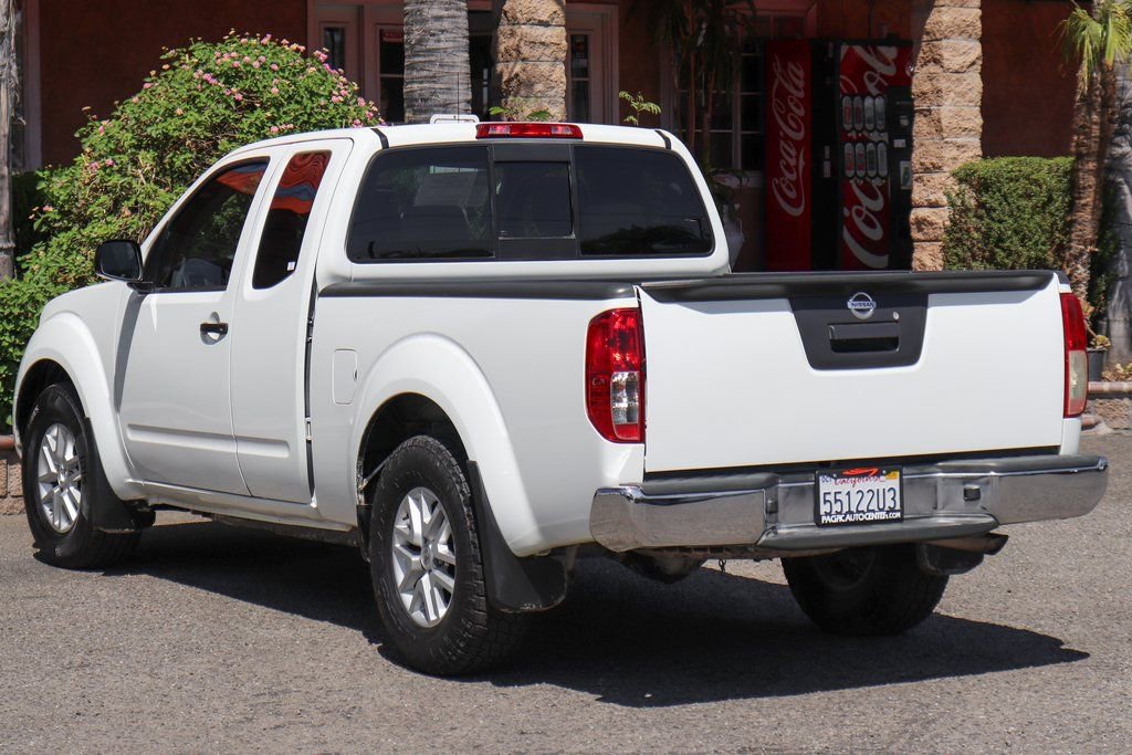 Used 2020 Nissan Frontier SV image 6