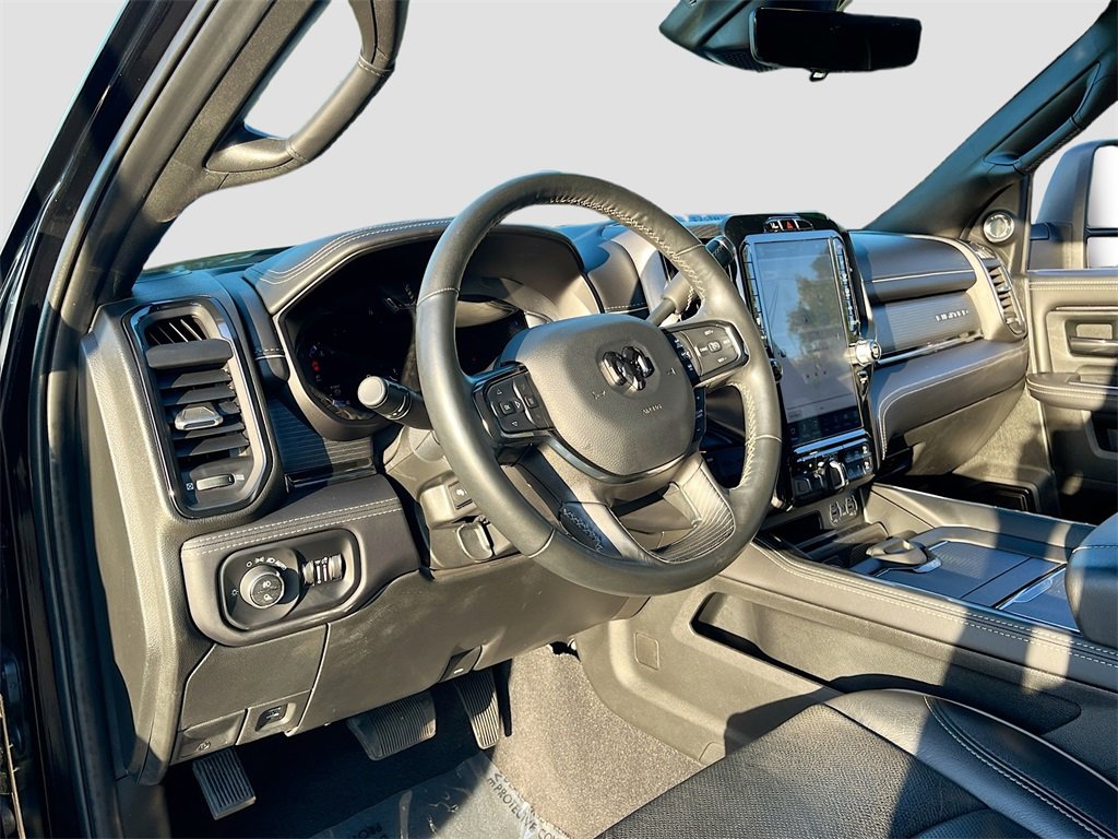 Used 2024 RAM 3500 Limited image 9