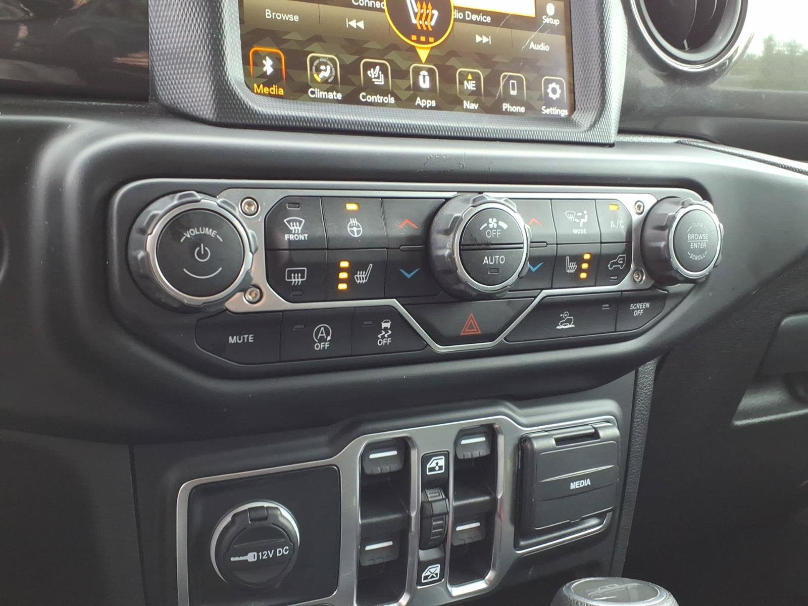 Used 2022 Jeep Gladiator Sport AWD/4WD image 19