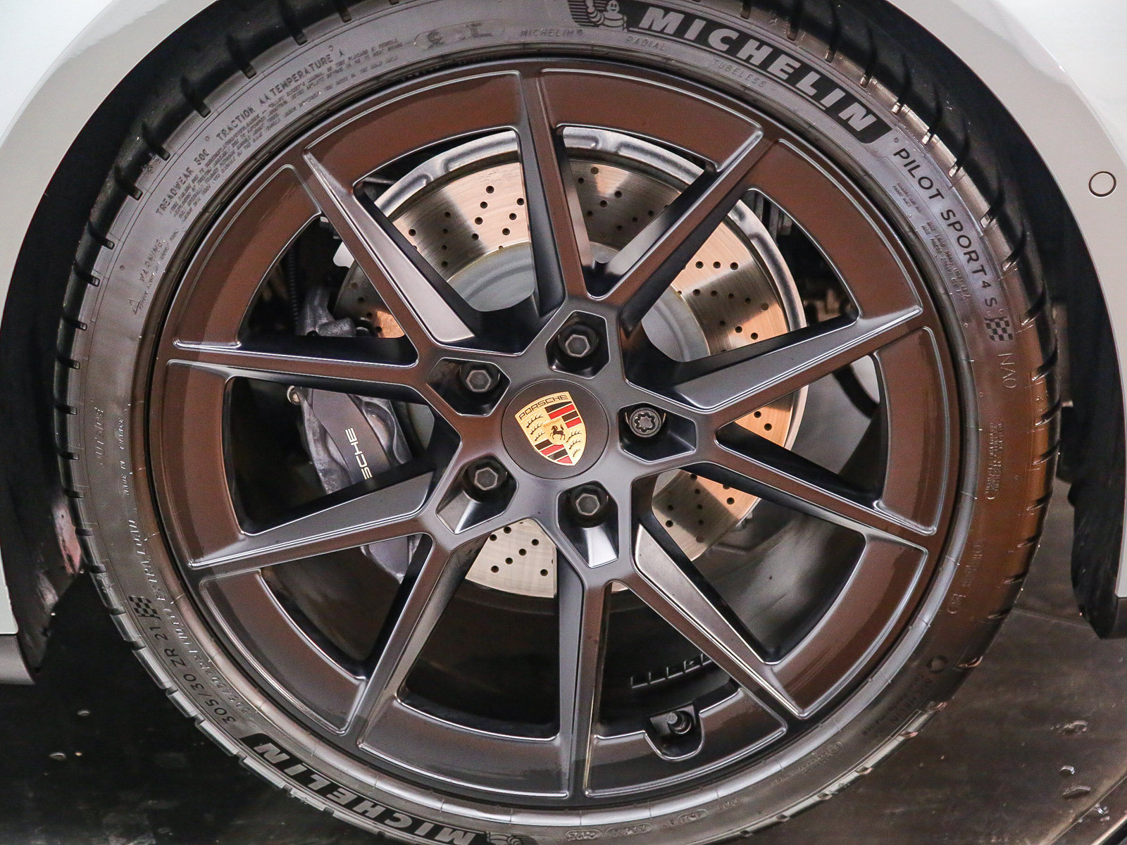 Certified 2025 Porsche 911 Carrera w/ Premium Package RWD image 14