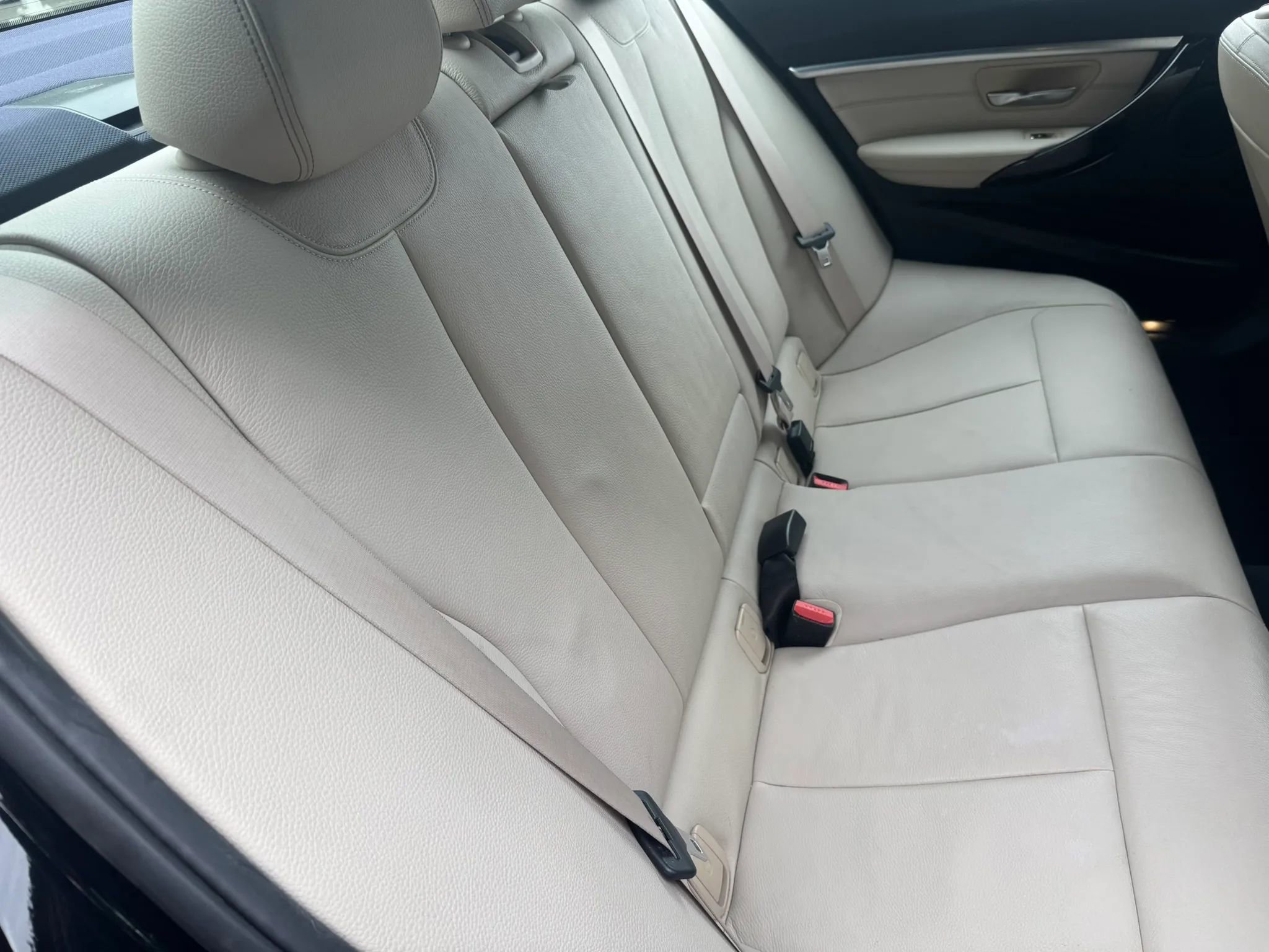 Used 2018 BMW 330i Sedan w/ Convenience Package RWD image 26