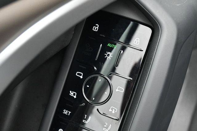 Certified 2025 Audi Q5 Premium w/ Convenience Package AWD/4WD image 12