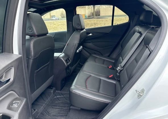 Used 2024 Chevrolet Equinox RS w/ RS Leather Package image 11