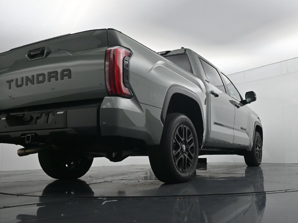 Used 2026 Toyota Tundra Limited AWD/4WD image 22
