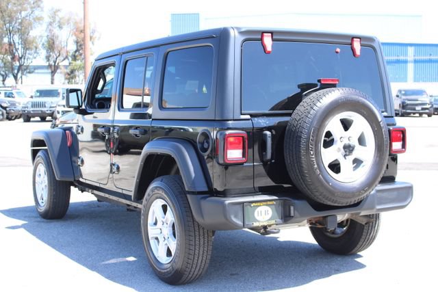 Used 2022 Jeep Wrangler Unlimited Sport AWD/4WD image 3