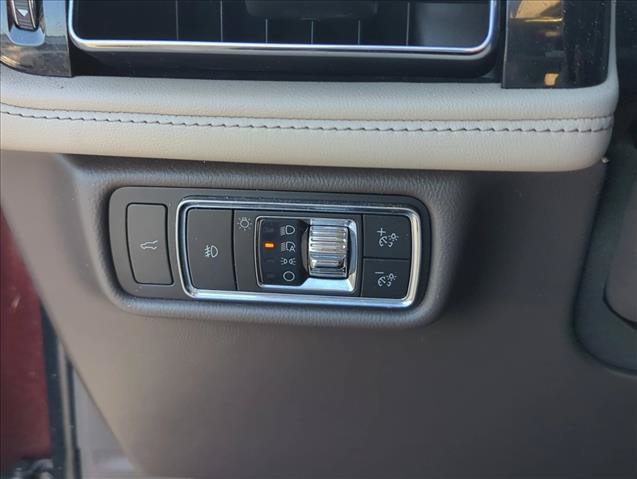 Used 2022 Lincoln Aviator Reserve w/ Equipment Group 201A AWD/4WD image 15