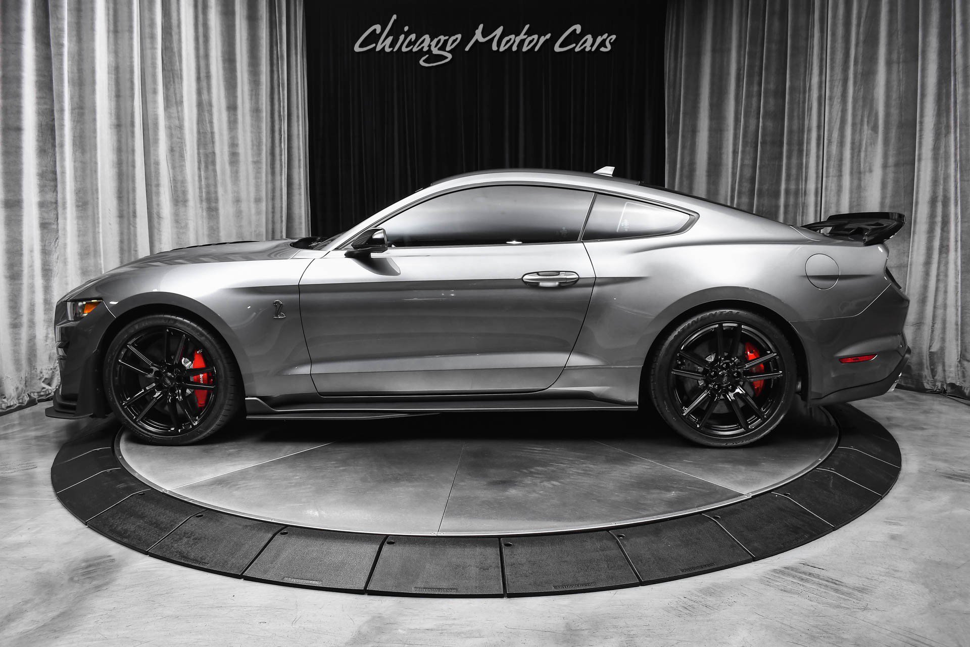 Used 2021 Ford Mustang Shelby GT500 w/ Technology Package RWD image 33