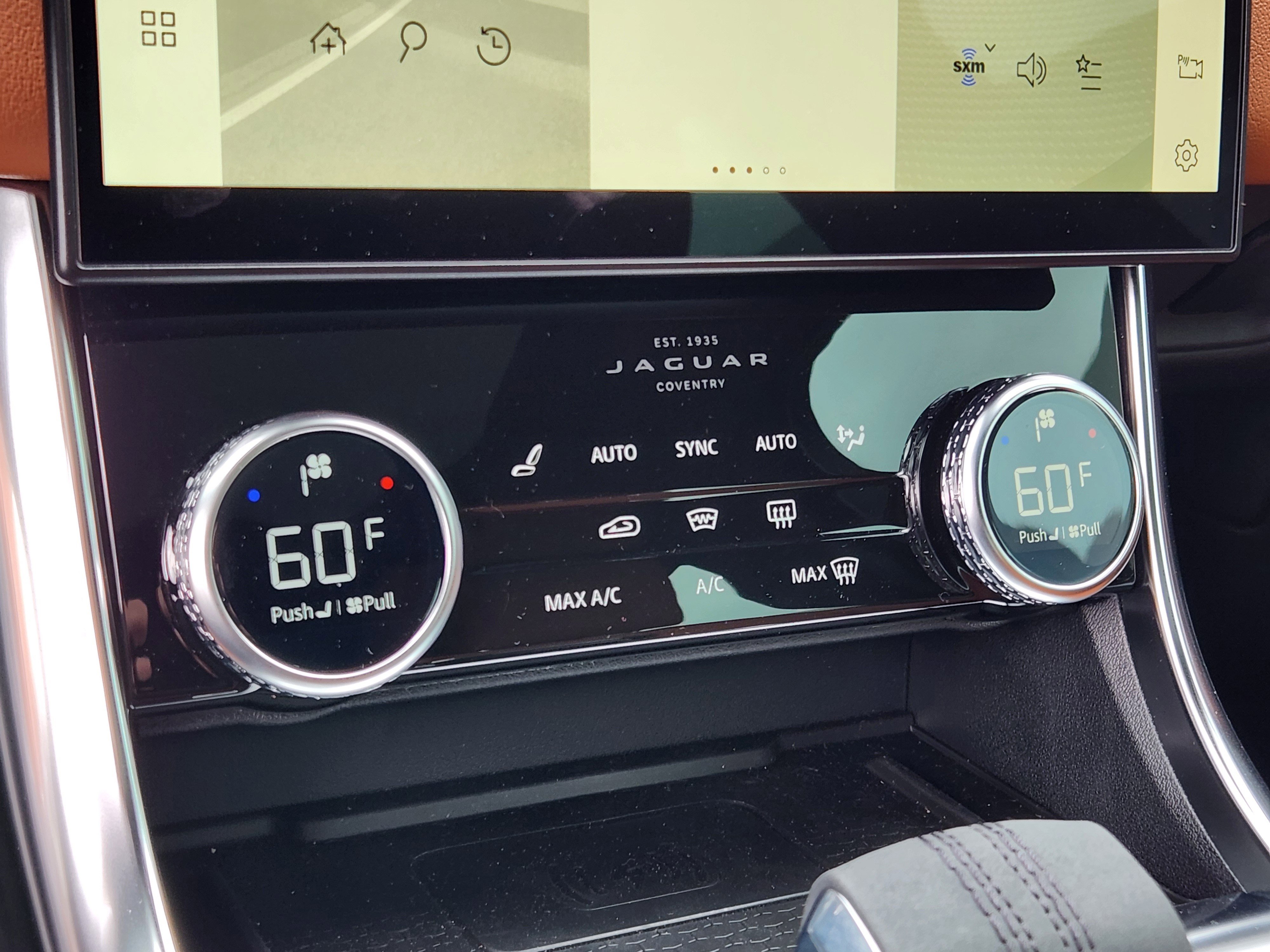 Used 2022 Jaguar XF R-Dynamic SE AWD/4WD image 20