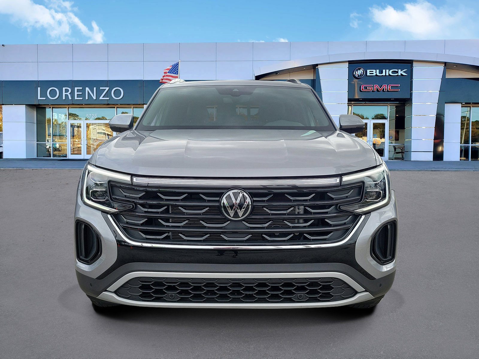 Used 2024 Volkswagen Atlas Cross Sport SE image 2