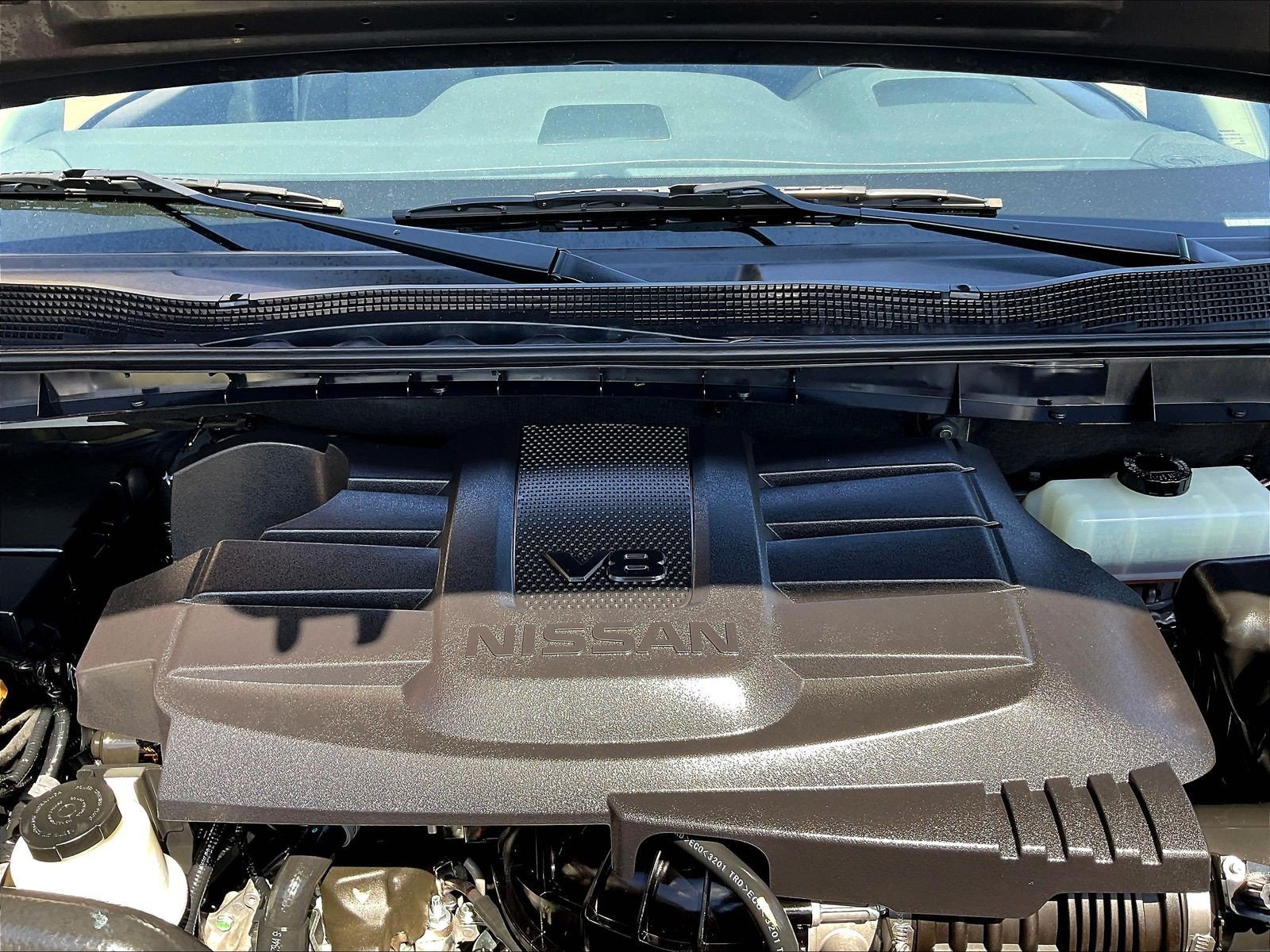 Used 2024 Nissan Titan SV w/ SV Convenience Package AWD/4WD image 34
