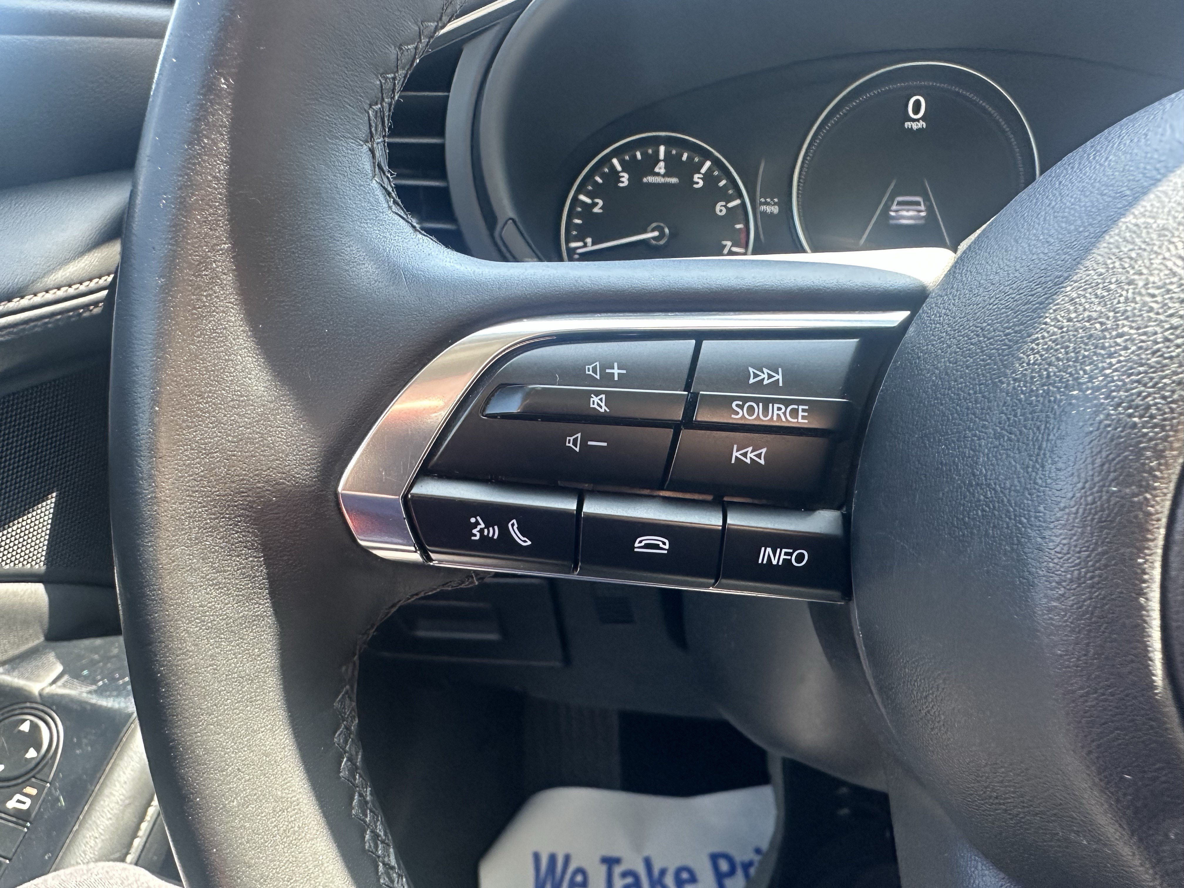 Used 2024 MAZDA MAZDA3 s FWD image 17