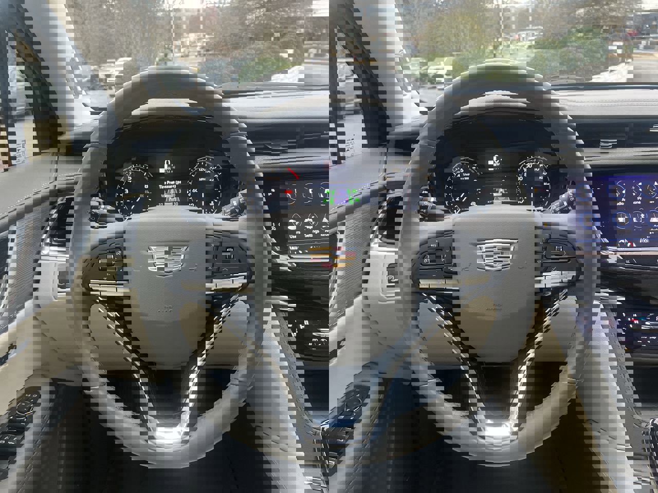 Used 2020 Cadillac XT6 Premium Luxury image 21