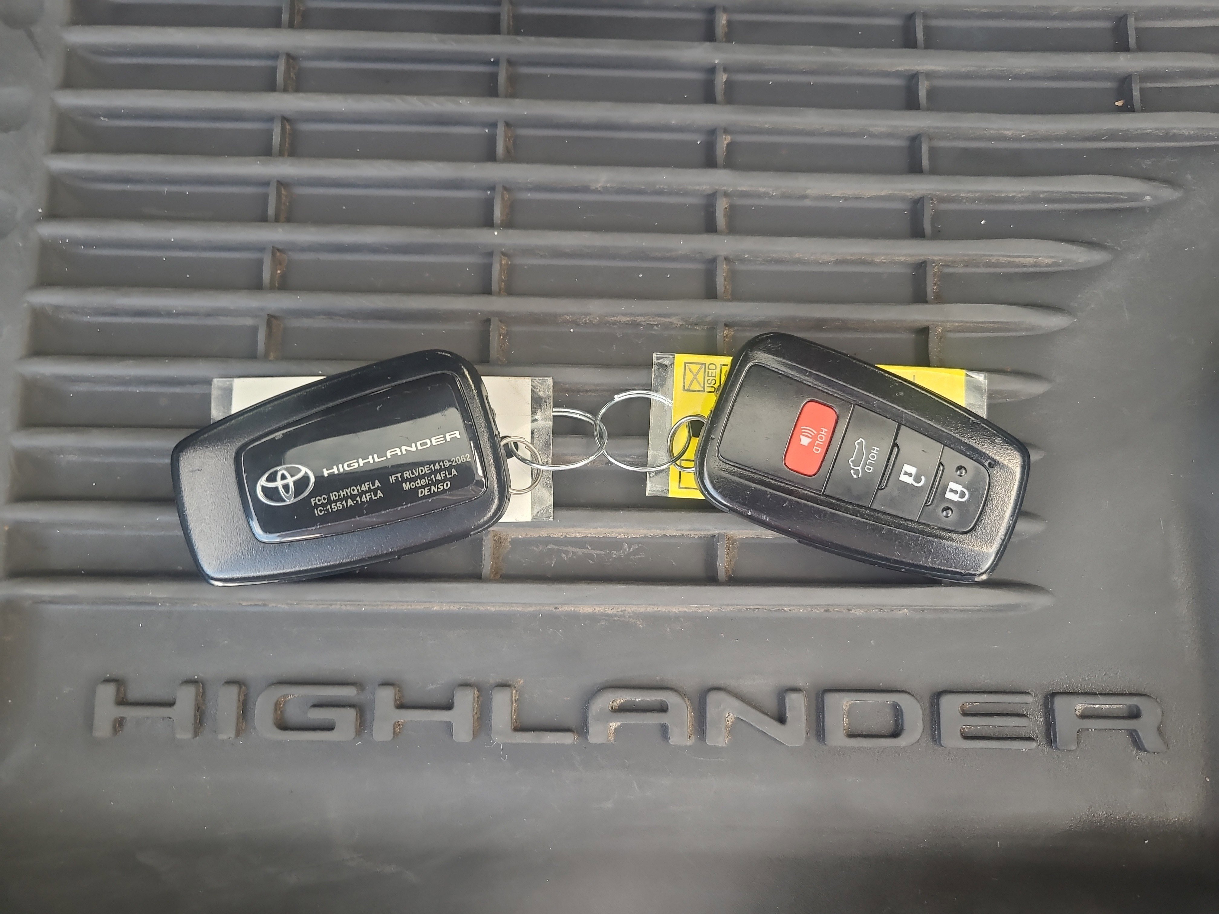Used 2023 Toyota Highlander XSE AWD/4WD image 33