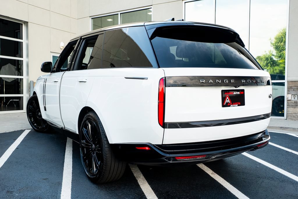 Used 2022 Land Rover Range Rover SE AWD/4WD image 16