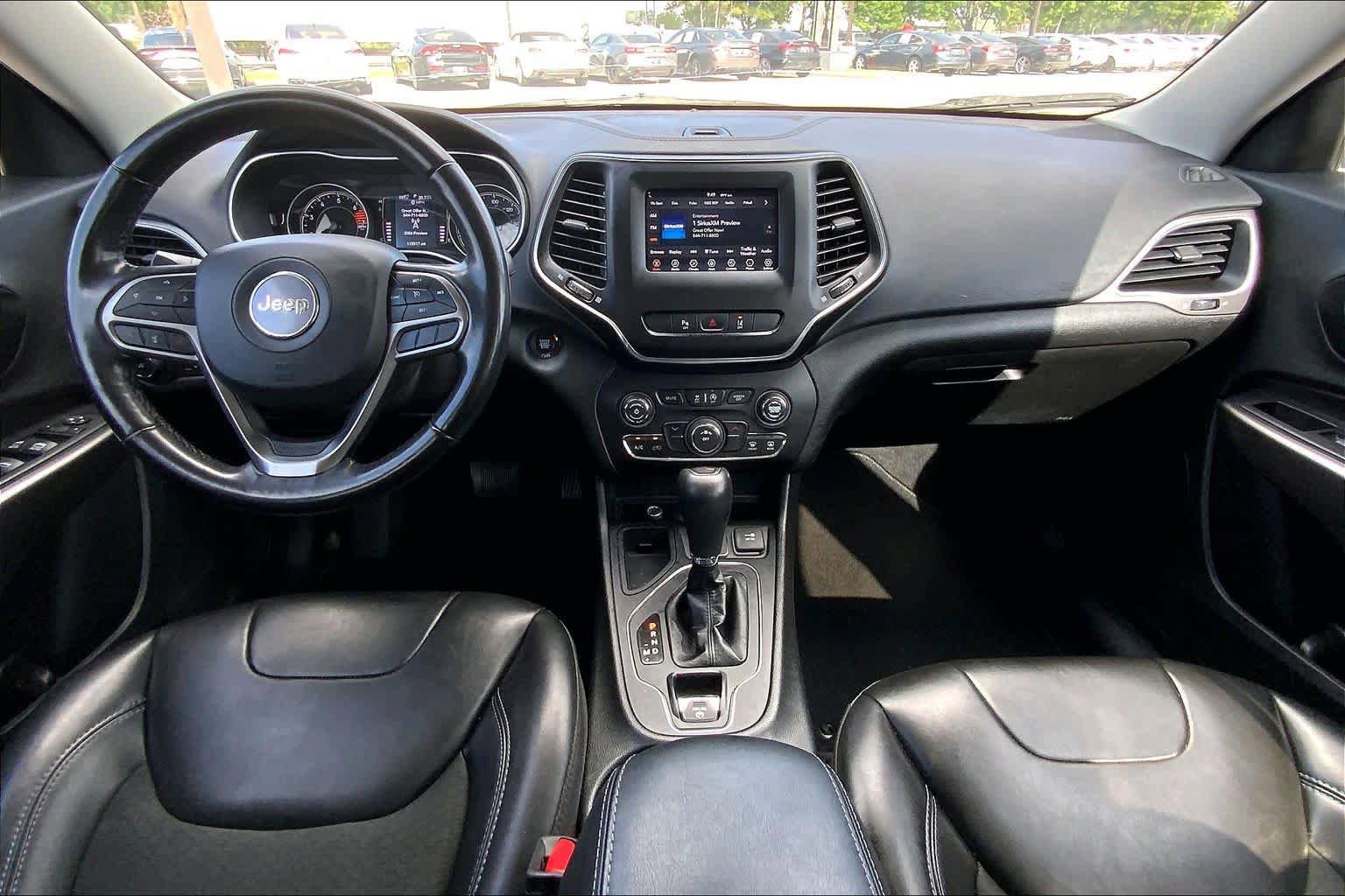 Used 2021 Jeep Cherokee Latitude Plus FWD image 15