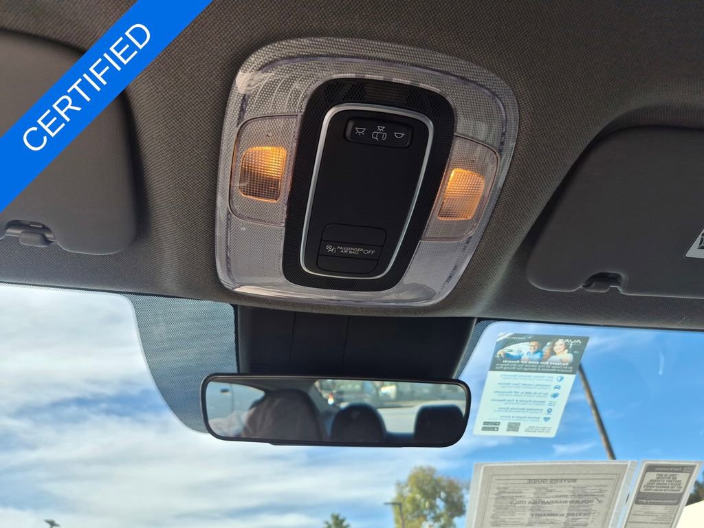 Used 2025 Hyundai Elantra SE image 16