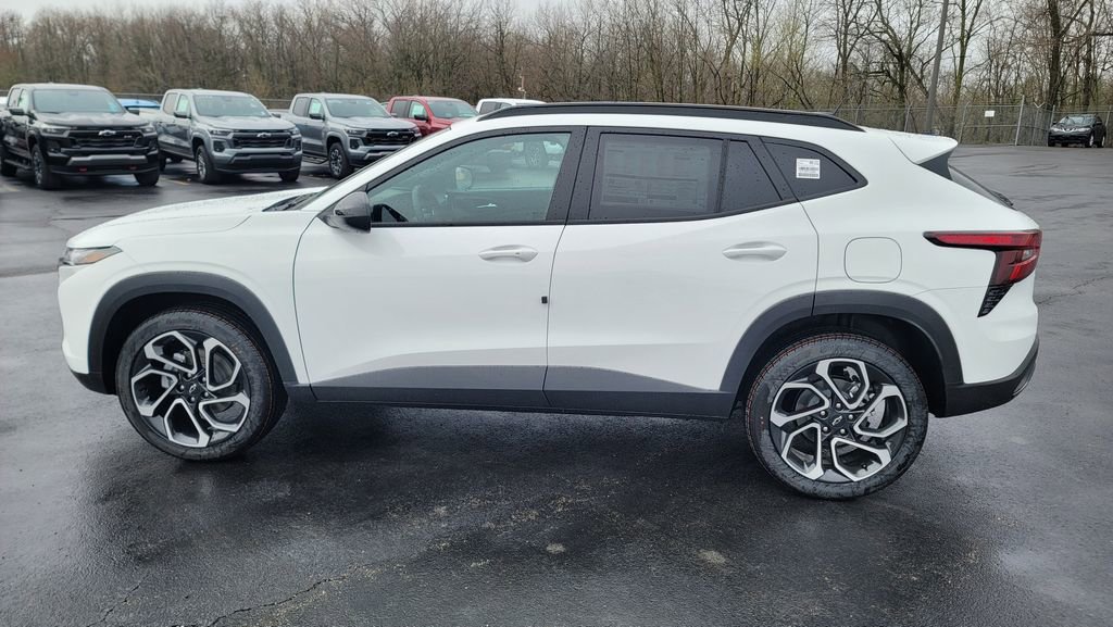 New 2026 Chevrolet Trax RS image 7
