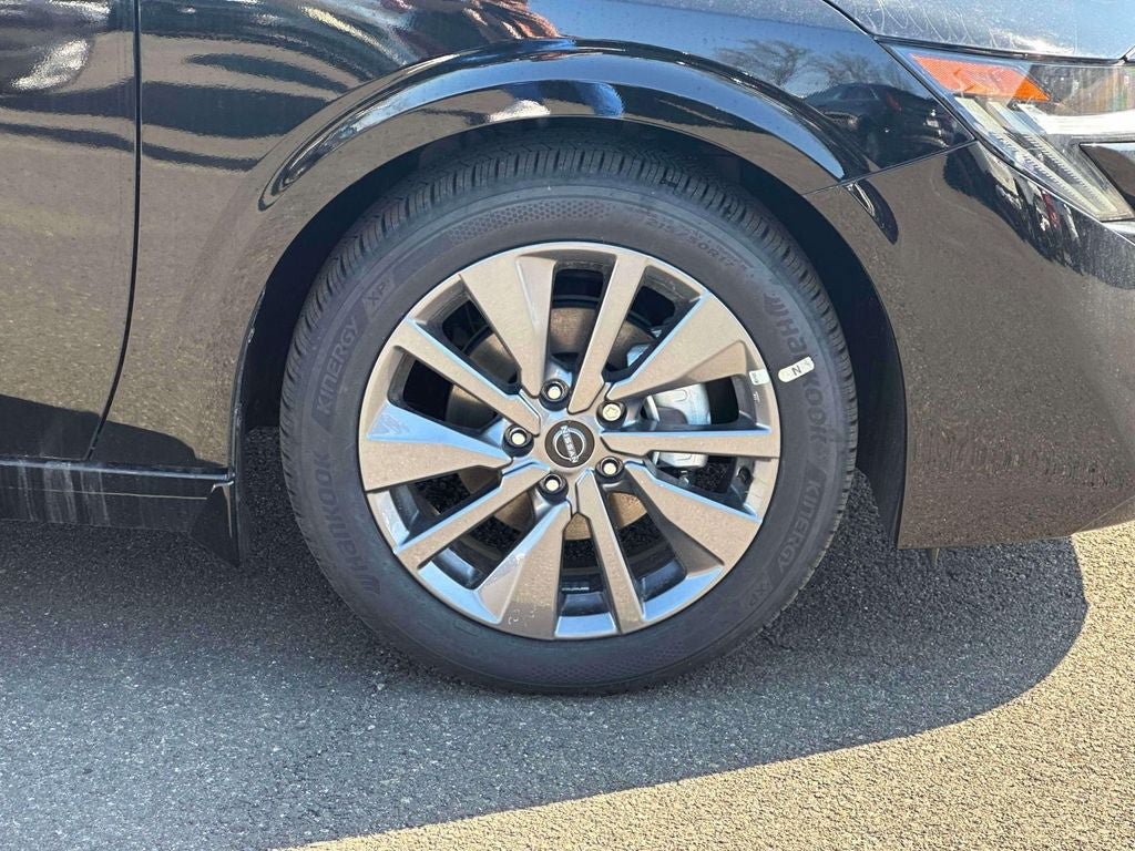 New 2026 Nissan Sentra SL w/ Floor Mat Package FWD image 7