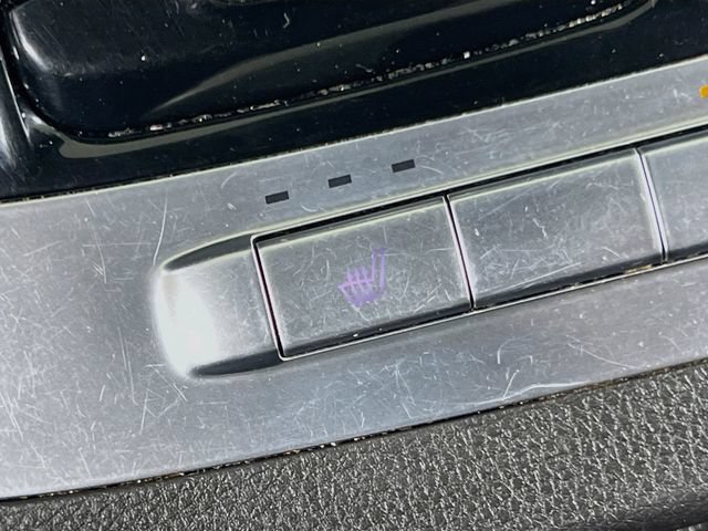 Certified 2023 Kia Carnival EX FWD image 21