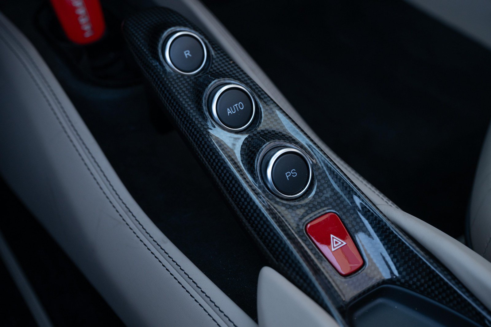 Used 2023 Ferrari F8 Tributo RWD image 49