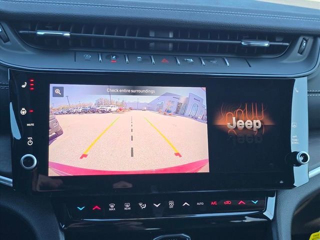 New 2026 Jeep Grand Cherokee Limited image 11