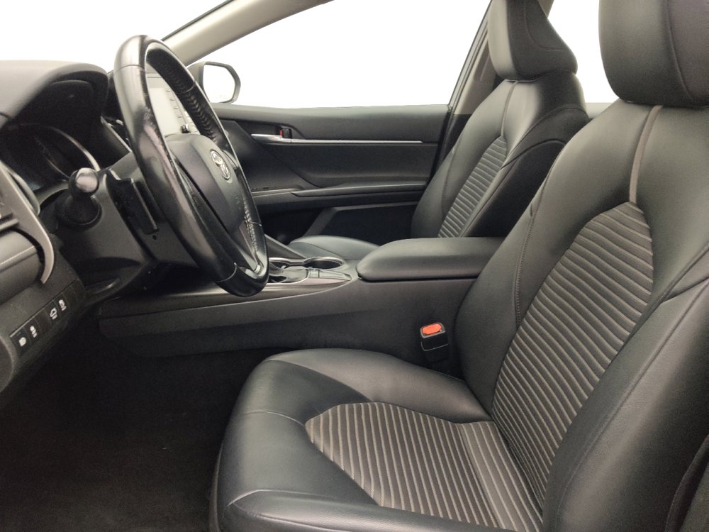 Used 2022 Toyota Camry SE FWD image 17