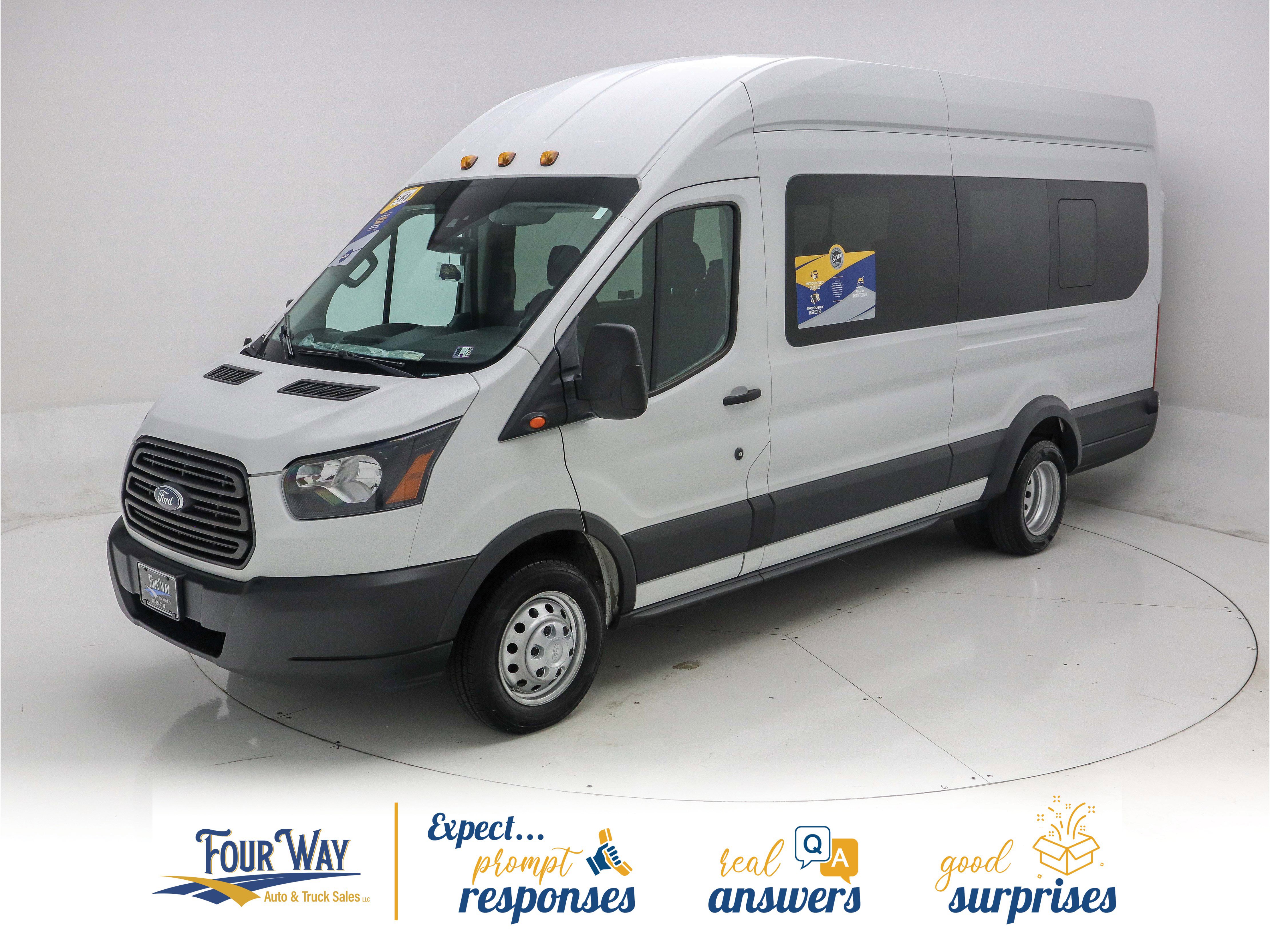 Used 2017 Ford Transit 350 XL image 8