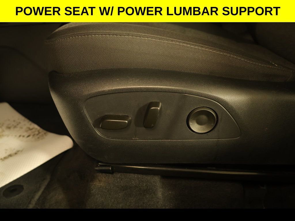 Used 2025 GMC Acadia Elevation image 7