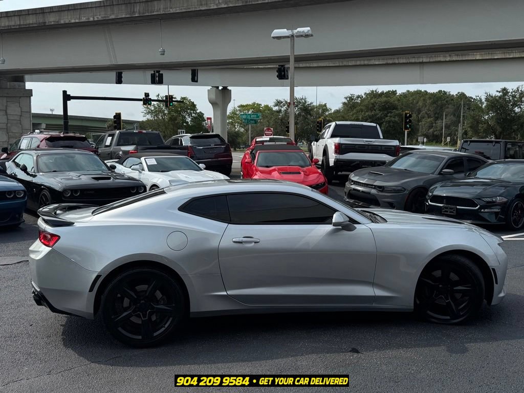 Used 2018 Chevrolet Camaro SS RWD image 8