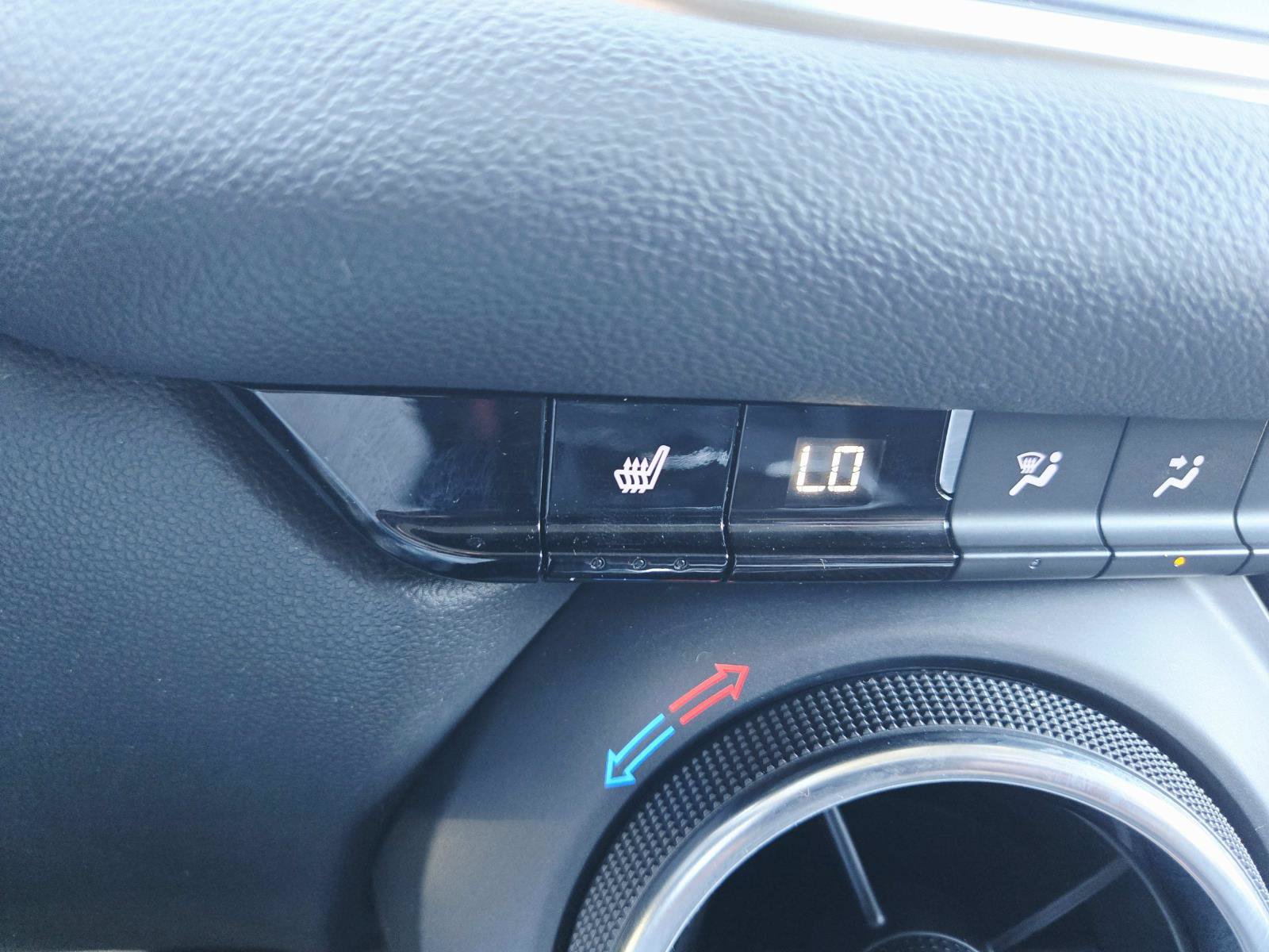 Used 2022 Chevrolet Blazer LT AWD/4WD image 30