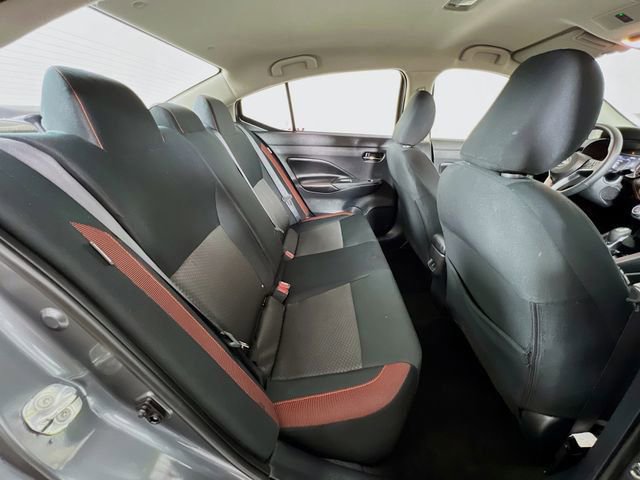 Used 2024 Nissan Versa SR image 40