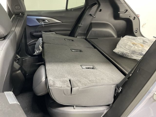 New 2026 Chevrolet Equinox EV LT AWD/4WD image 24